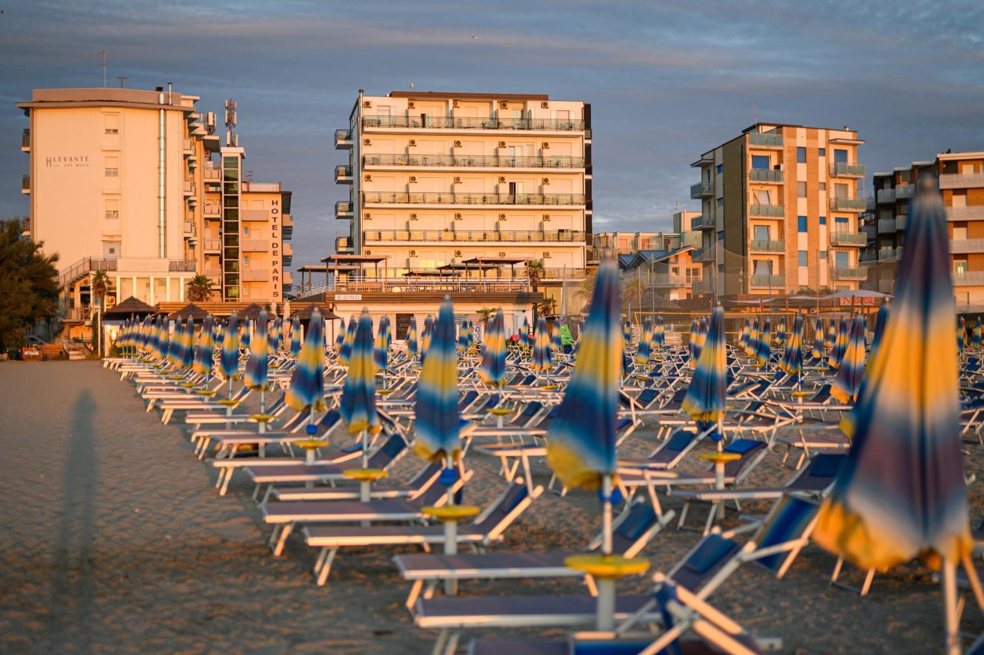 Hotel De Paris Lido Di Savio Exterior foto